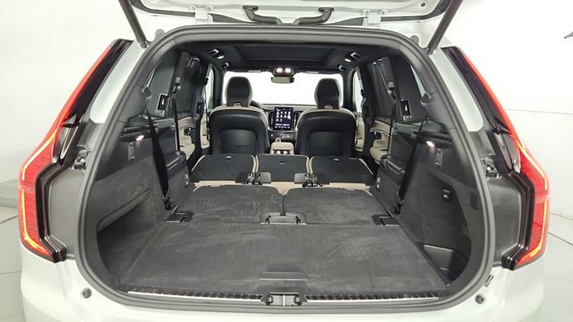 Certified 2026 Volvo XC90 B6 Ultra w/ Protection Package AWD/4WD image 45