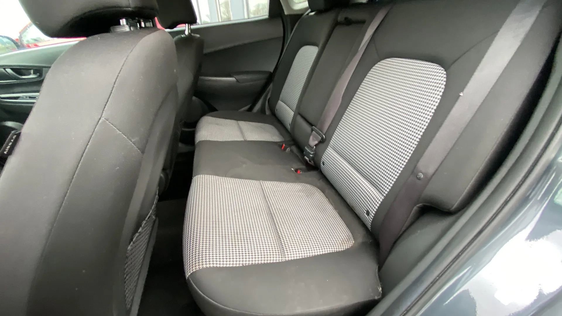 Used 2021 Hyundai Kona SEL image 13
