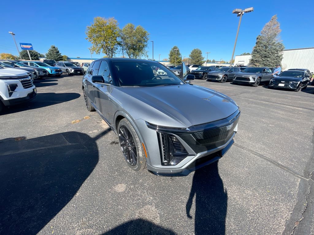 New 2026 Cadillac Lyriq V image 17