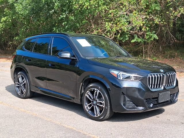 Used 2023 BMW X1 xDrive28i w/ M Sport Package AWD/4WD image 7