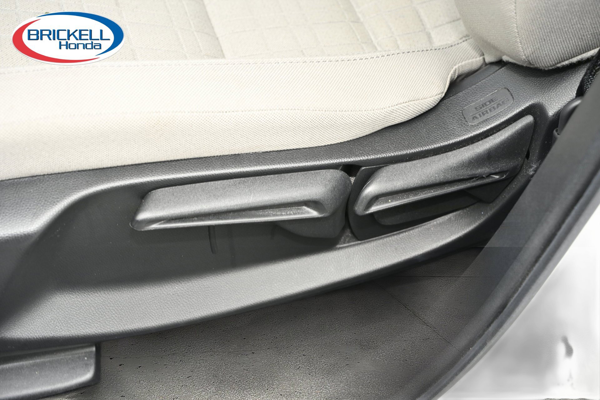 Used 2023 Honda HR-V LX image 21