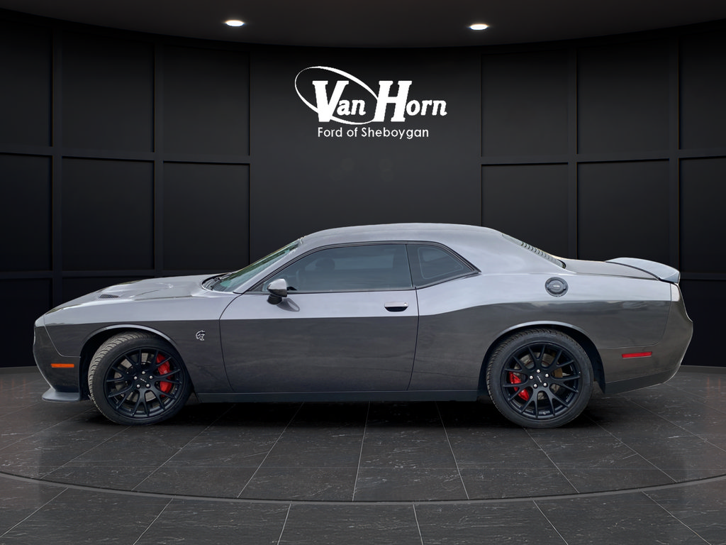Used 2016 Dodge Challenger SRT Hellcat RWD image 4