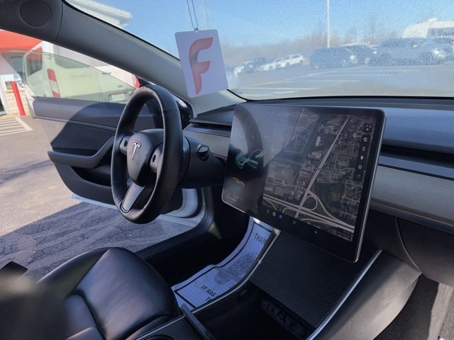 Used 2019 Tesla Model 3 Standard Range image 25