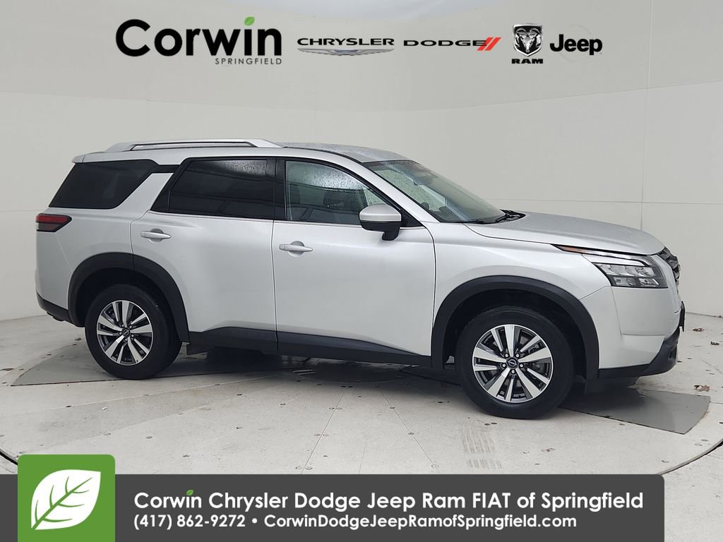 Used 2025 Nissan Pathfinder SL