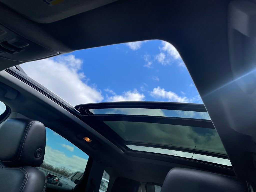 Used 2013 Cadillac SRX Luxury image 10