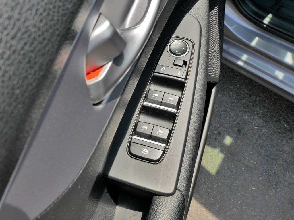 Used 2024 Kia Forte LXS FWD image 19