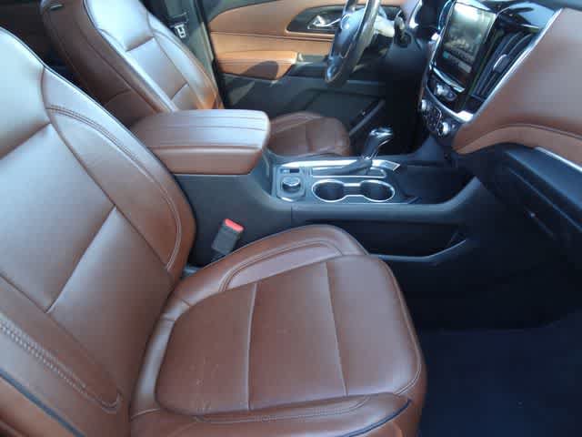 Used 2019 Chevrolet Traverse High Country w/ LPO, Cargo Package AWD/4WD image 19