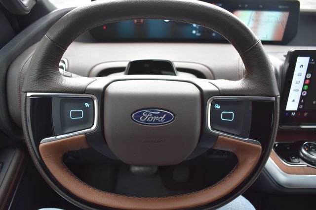 Used 2025 Ford Expedition King Ranch image 19