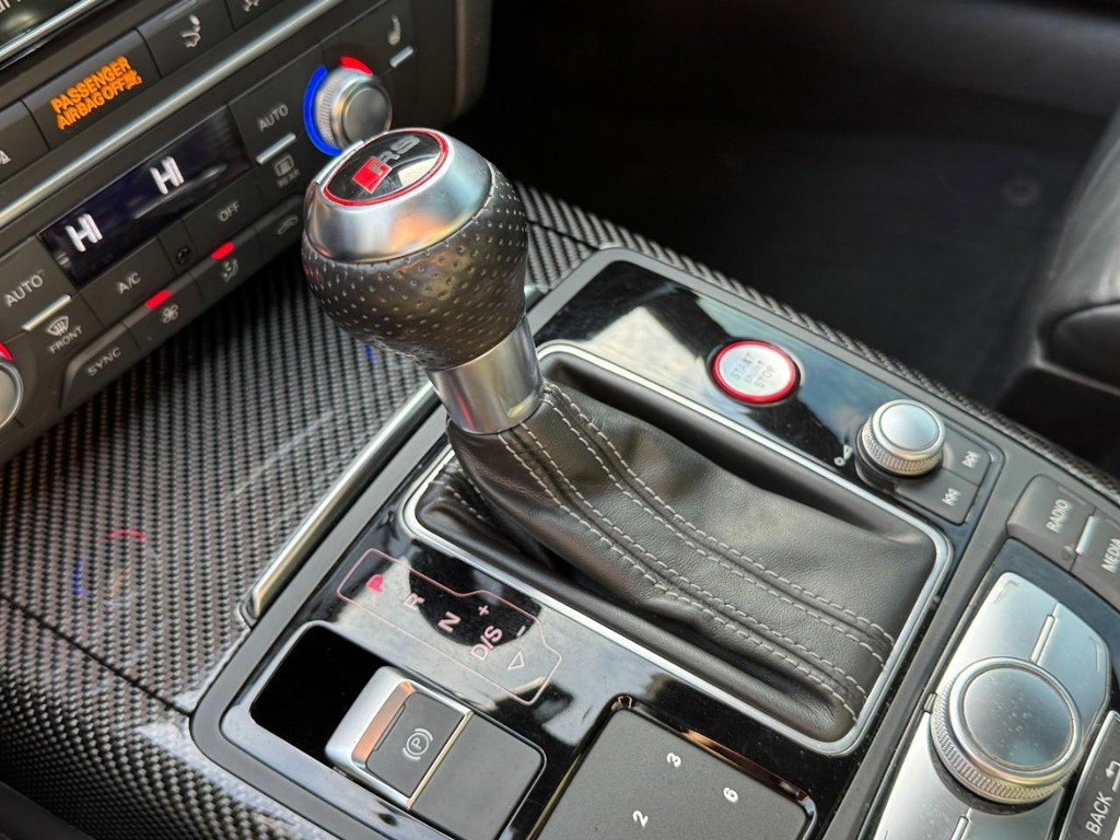 Used 2017 Audi RS 7 Prestige w/ Carbon-Optic Package image 21