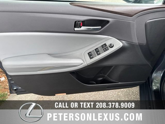 Used 2022 Toyota Avalon XLE w/ Moonroof Package FWD image 21