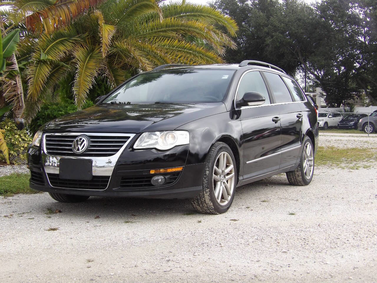 Used 2008 Volkswagen Passat Lux image 1