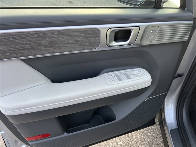 Used 2025 Hyundai Santa Fe Limited image 11