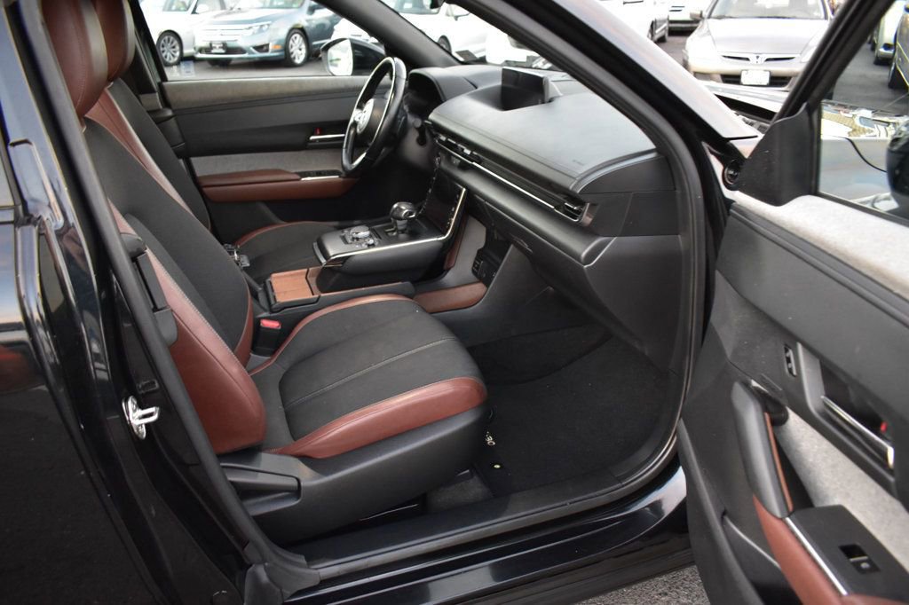 Used 2023 MAZDA MX-30 Electric w/ Premium Plus Pkg image 19