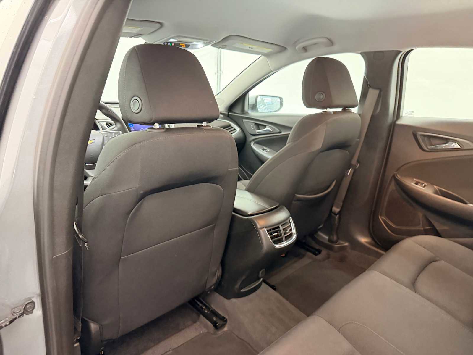 Used 2023 Chevrolet Malibu LT image 18