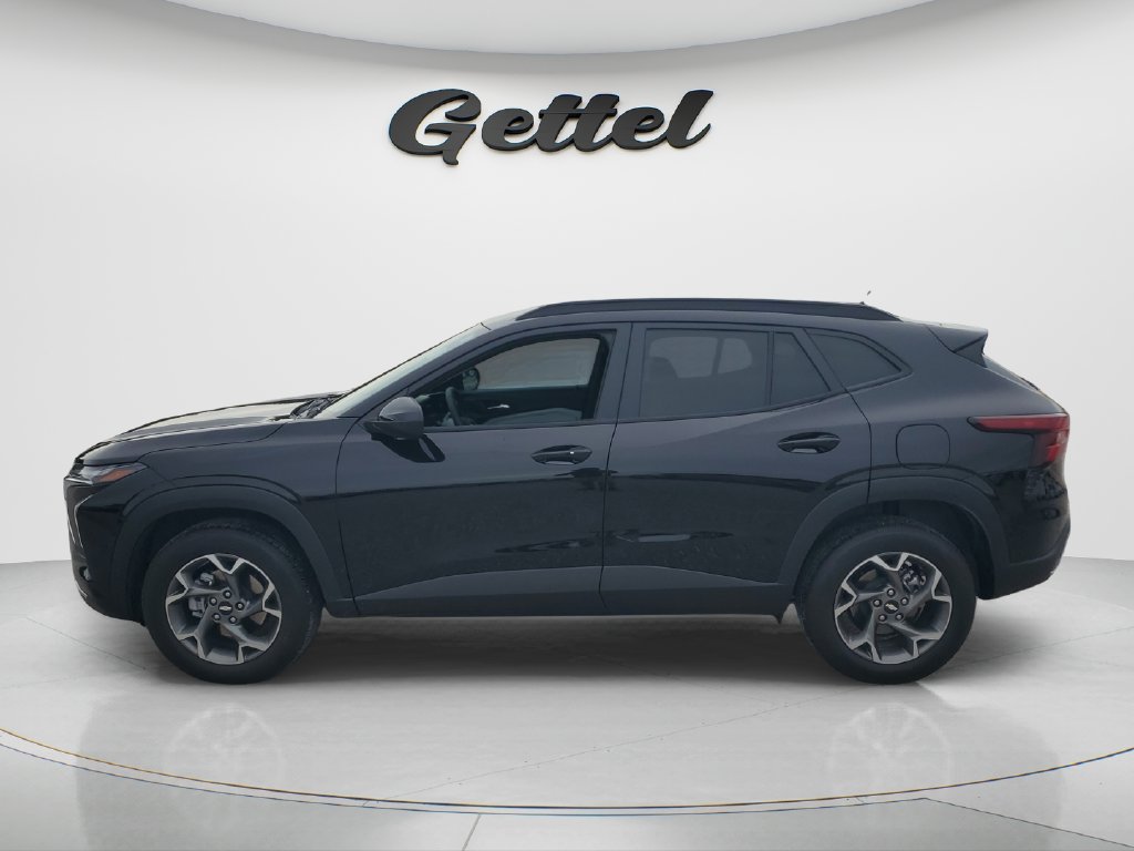 Used 2025 Chevrolet Trax LT w/ Driver Confidence Package FWD image 8