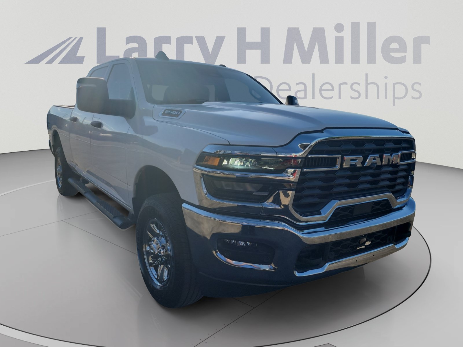 Used 2025 RAM 2500 Tradesman AWD/4WD image 7
