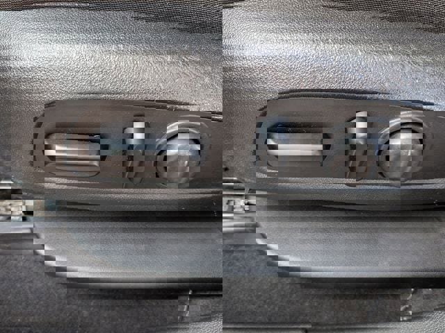 Used 2020 Chevrolet Blazer LT image 19