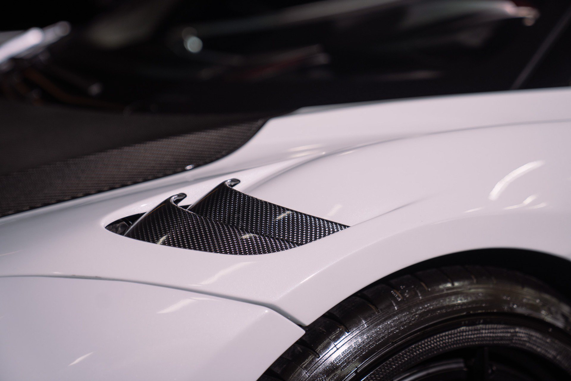 Used 2024 McLaren 750S Spider RWD image 20