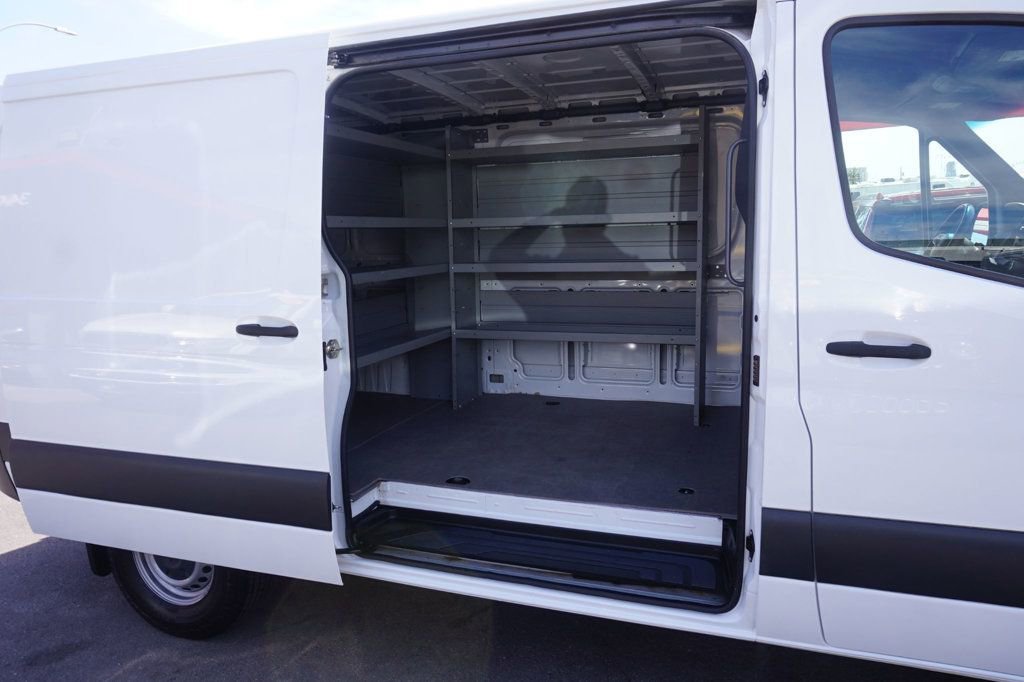 Used 2022 Mercedes-Benz Sprinter 1500 image 18