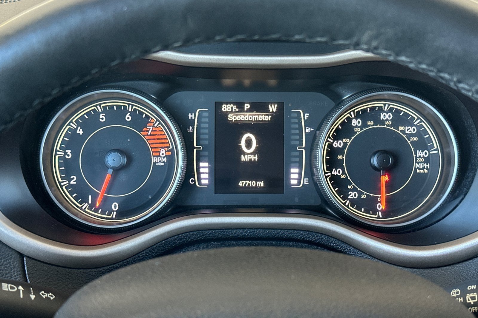 Used 2018 Jeep Cherokee Latitude w/ Altitude Package FWD image 23