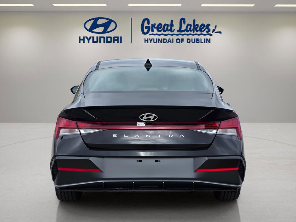 New 2026 Hyundai Elantra SEL Sport image 4