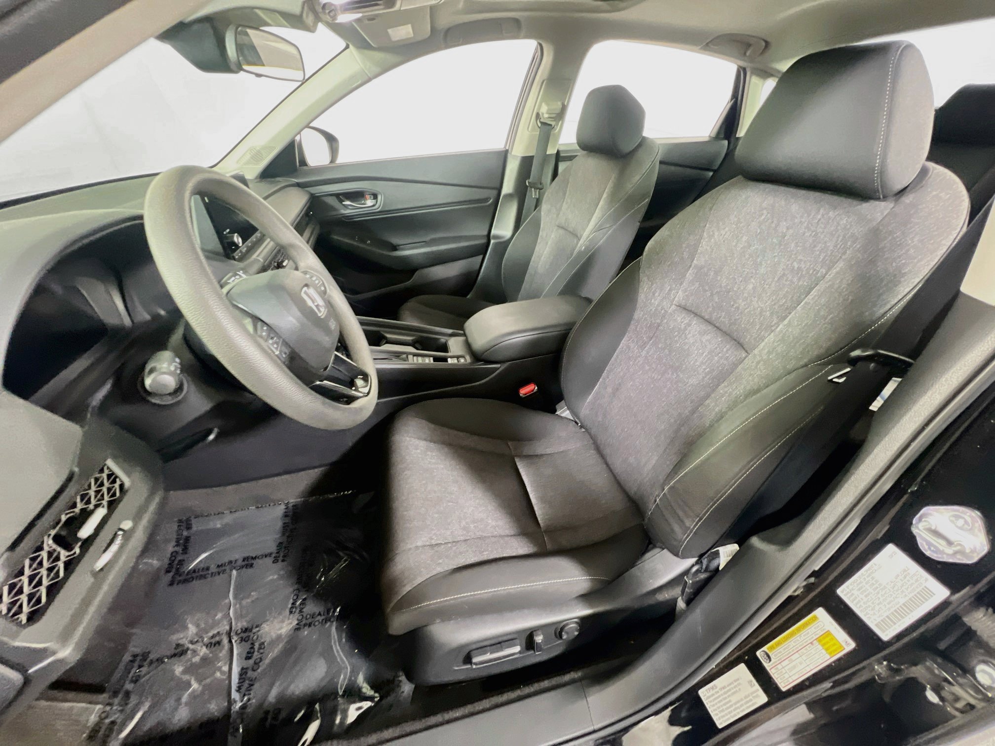 Used 2023 Honda Accord EX image 19