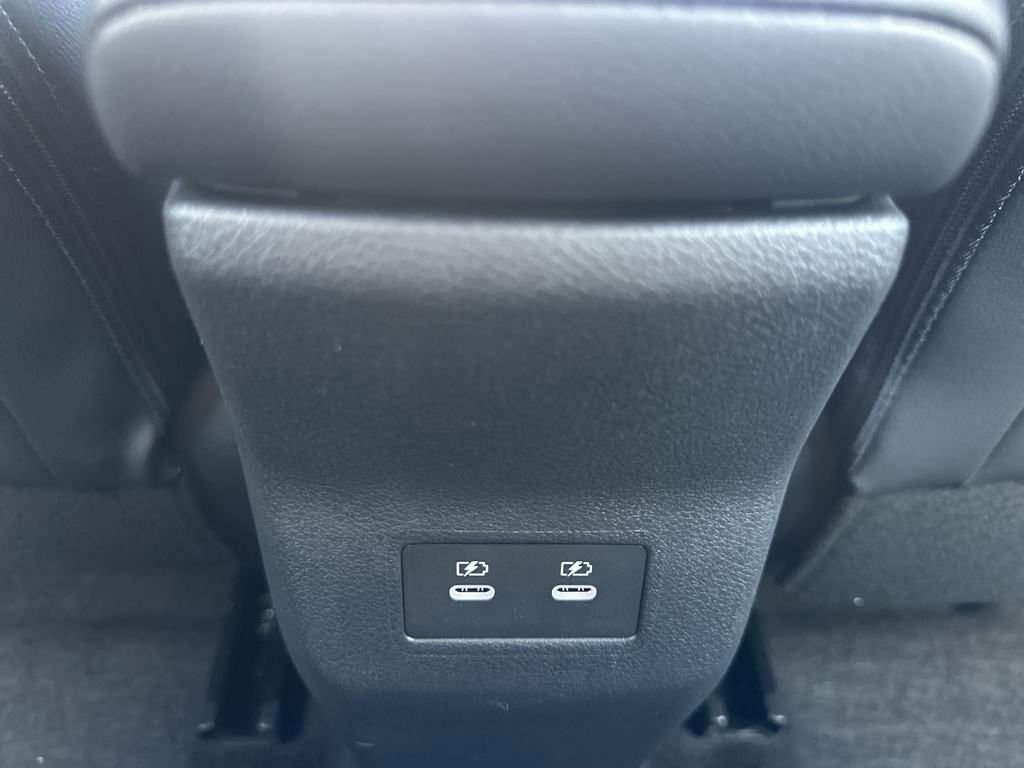 New 2025 Nissan Kicks SR image 15