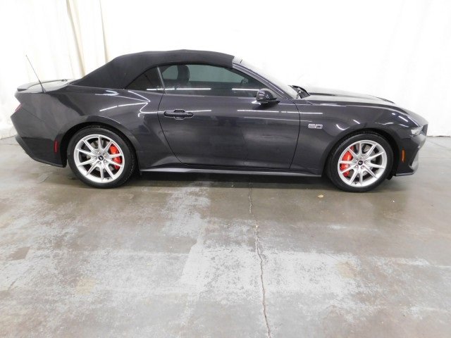 Used 2024 Ford Mustang GT Premium image 3