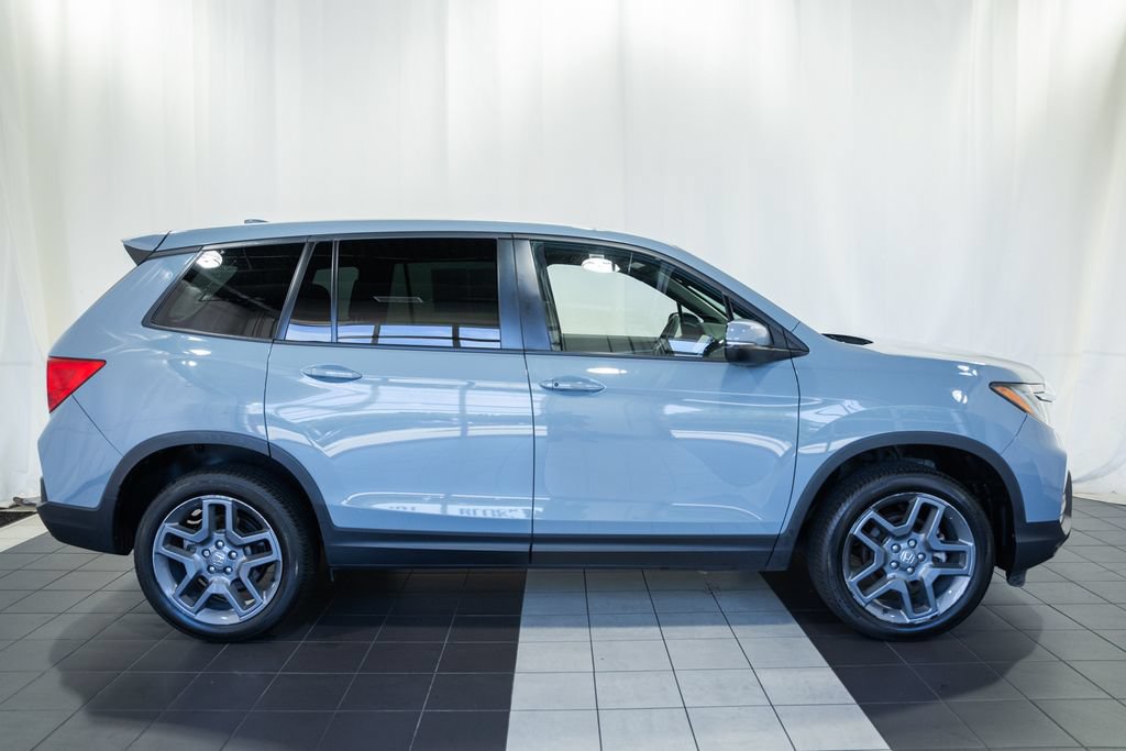 Used 2023 Honda Passport EX-L image 3