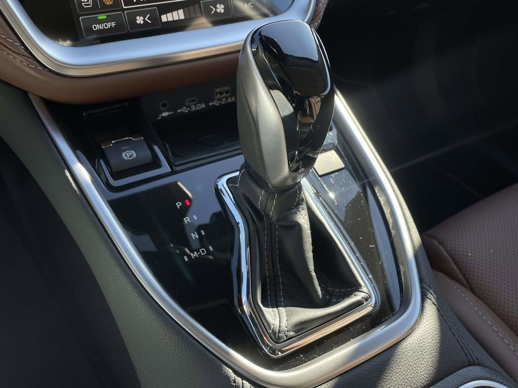 Used 2025 Subaru Outback Touring XT w/ Tech Package 2 image 20