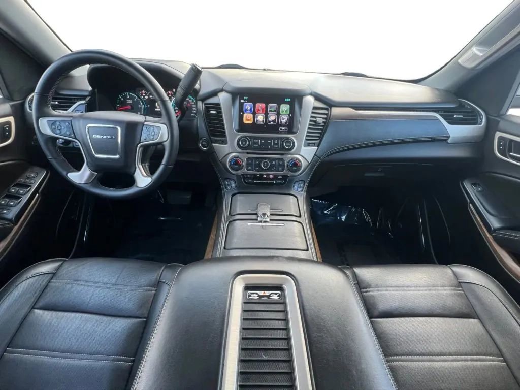 Used 2018 GMC Yukon Denali AWD/4WD image 11