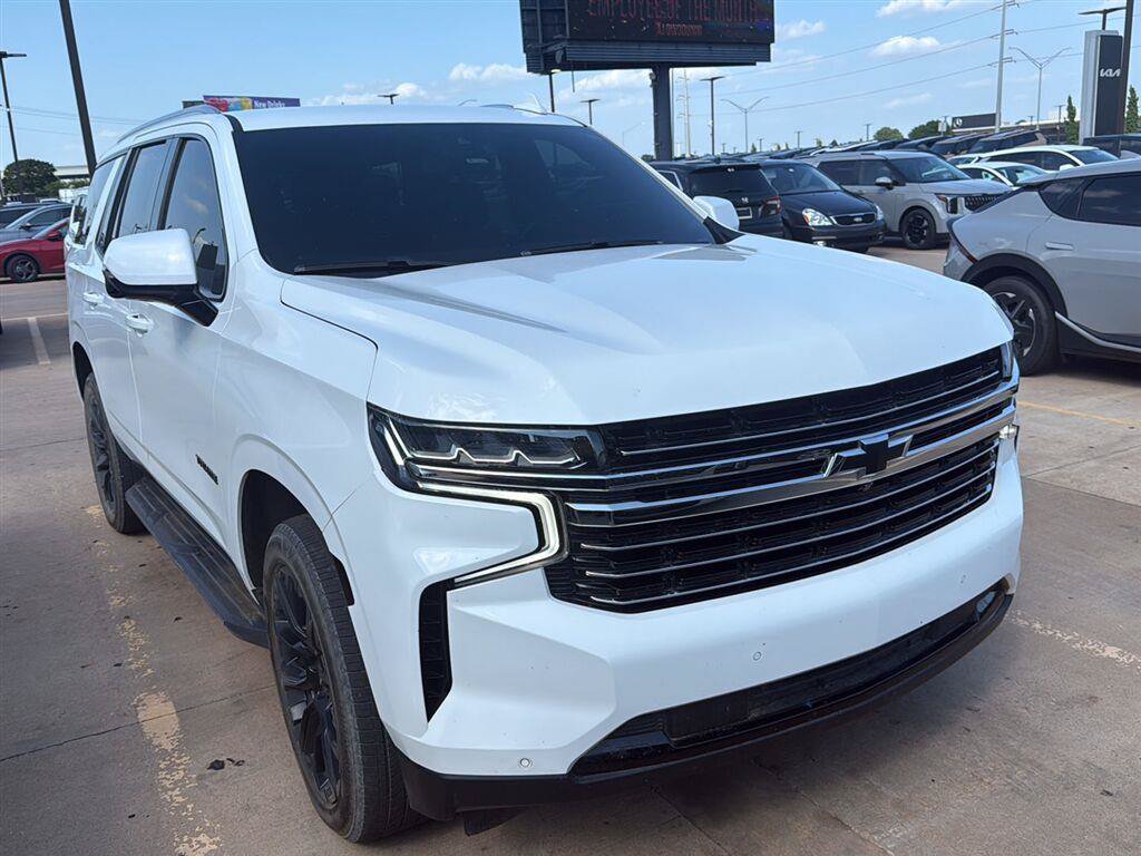 Used 2022 Chevrolet Tahoe LT w/ Luxury Package AWD/4WD image 1