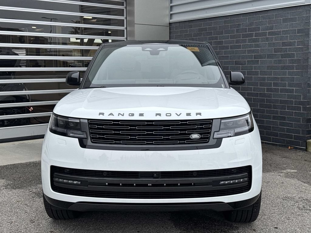 New 2026 Land Rover Range Rover SE AWD/4WD image 2