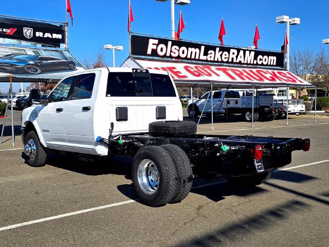 New 2026 RAM 3500 Big Horn AWD/4WD image 6