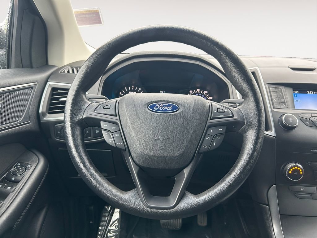 Used 2019 Ford Edge SE w/ SE Fleet Driver's Package image 14