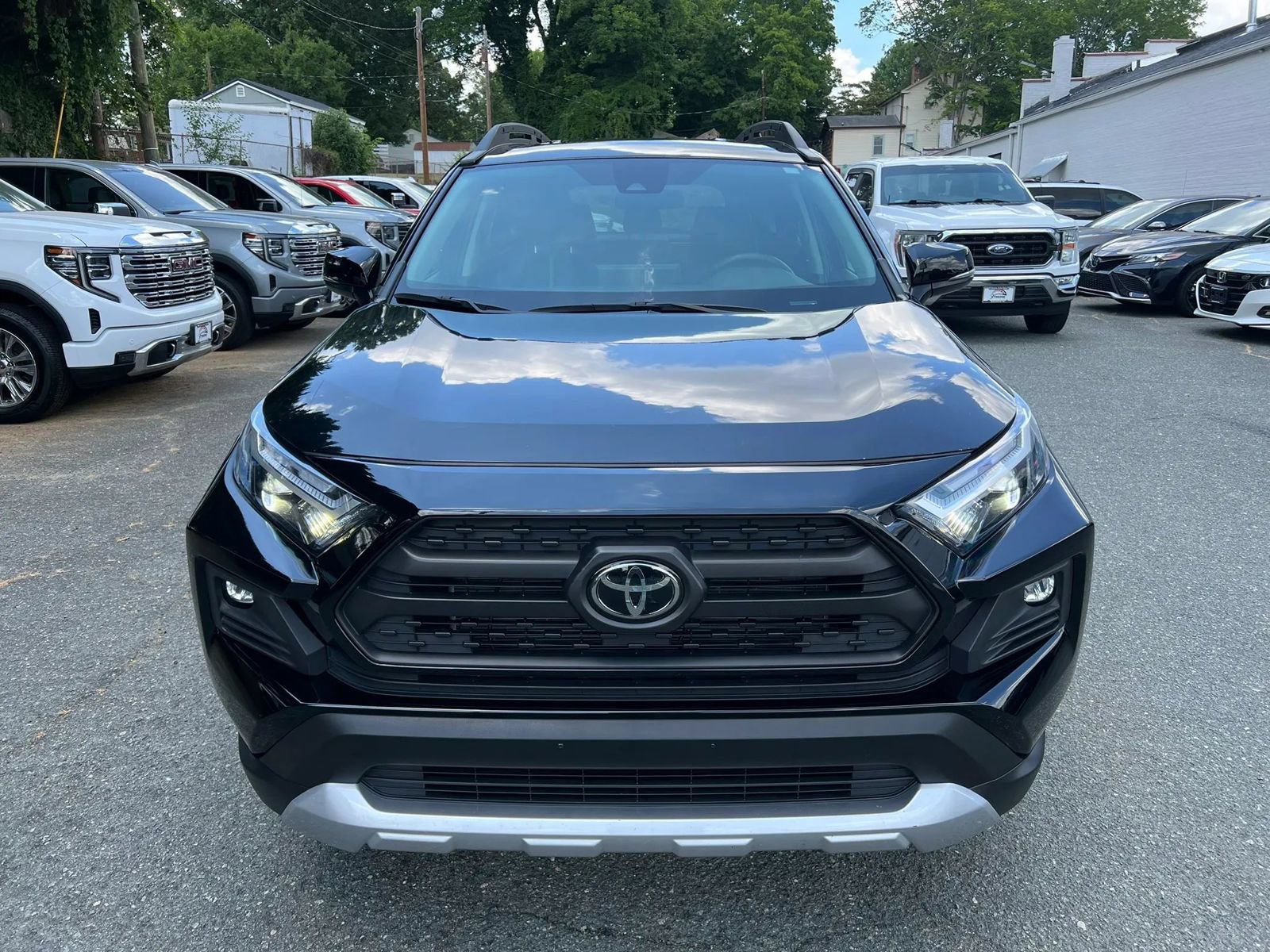 Used 2024 Toyota RAV4 Adventure AWD/4WD image 2