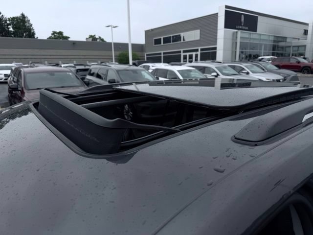 Used 2022 Jeep Grand Cherokee Limited AWD/4WD image 11