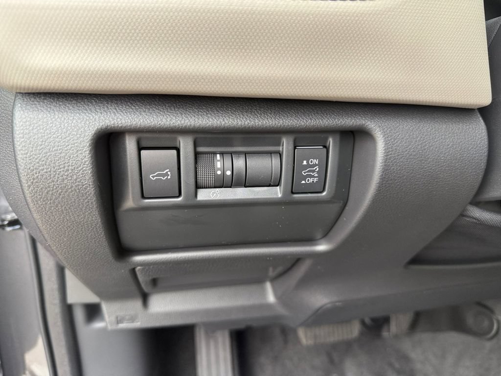 Used 2026 Subaru Forester Premium AWD/4WD image 22