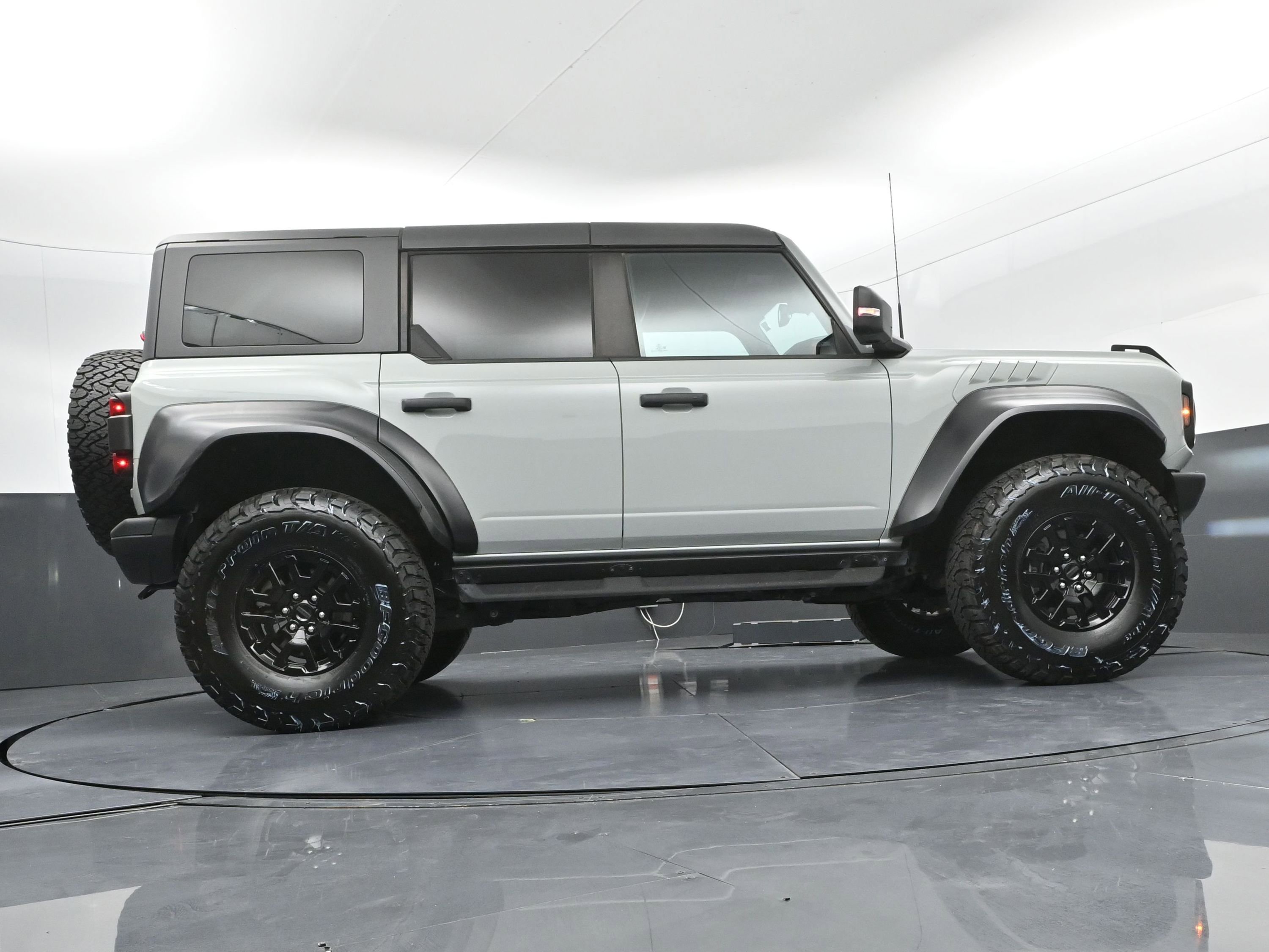 Used 2022 Ford Bronco Raptor image 36