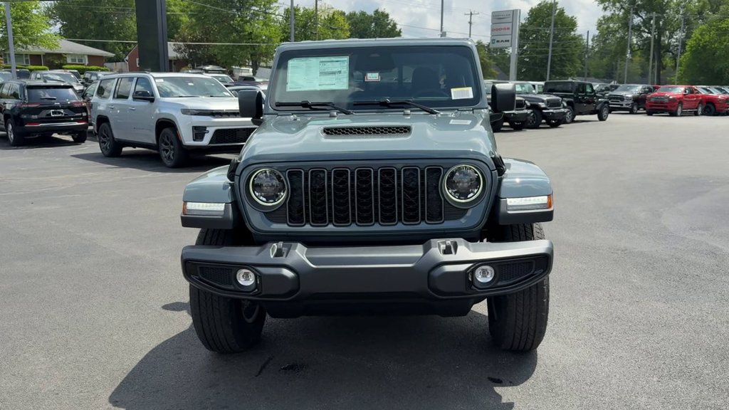 New 2026 Jeep Gladiator Sport AWD/4WD image 2