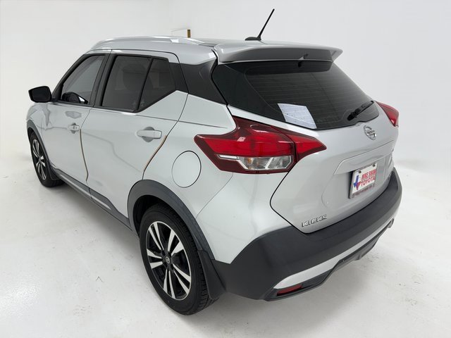 Used 2018 Nissan Kicks SR image 18