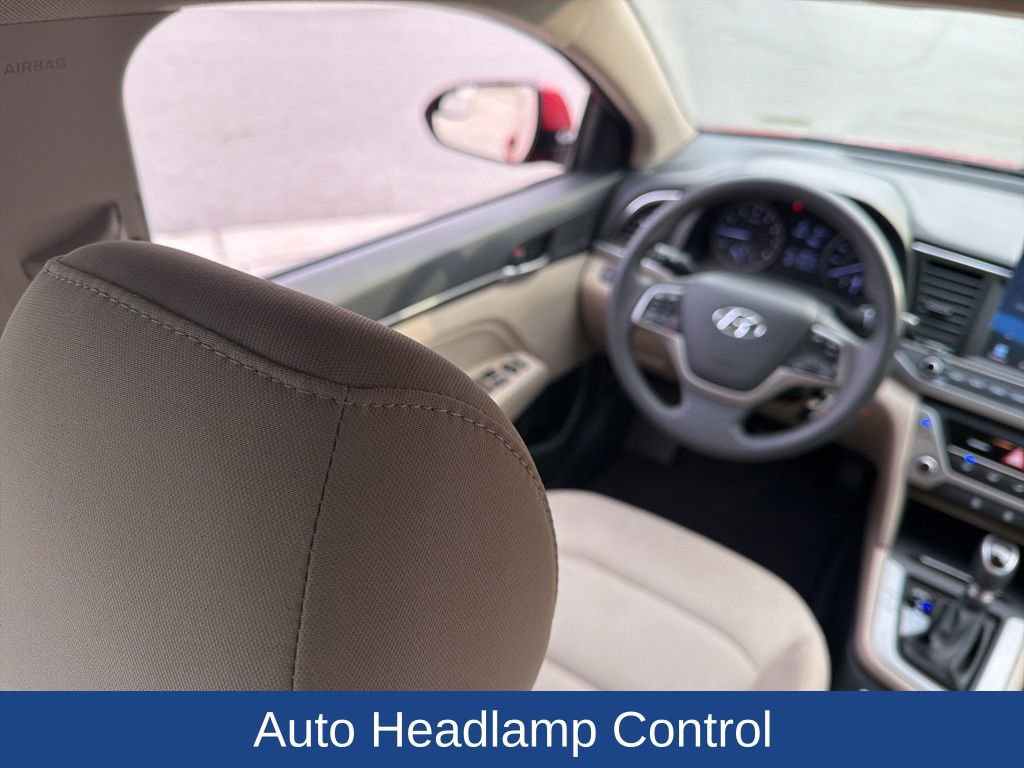 Used 2017 Hyundai Elantra SE image 14