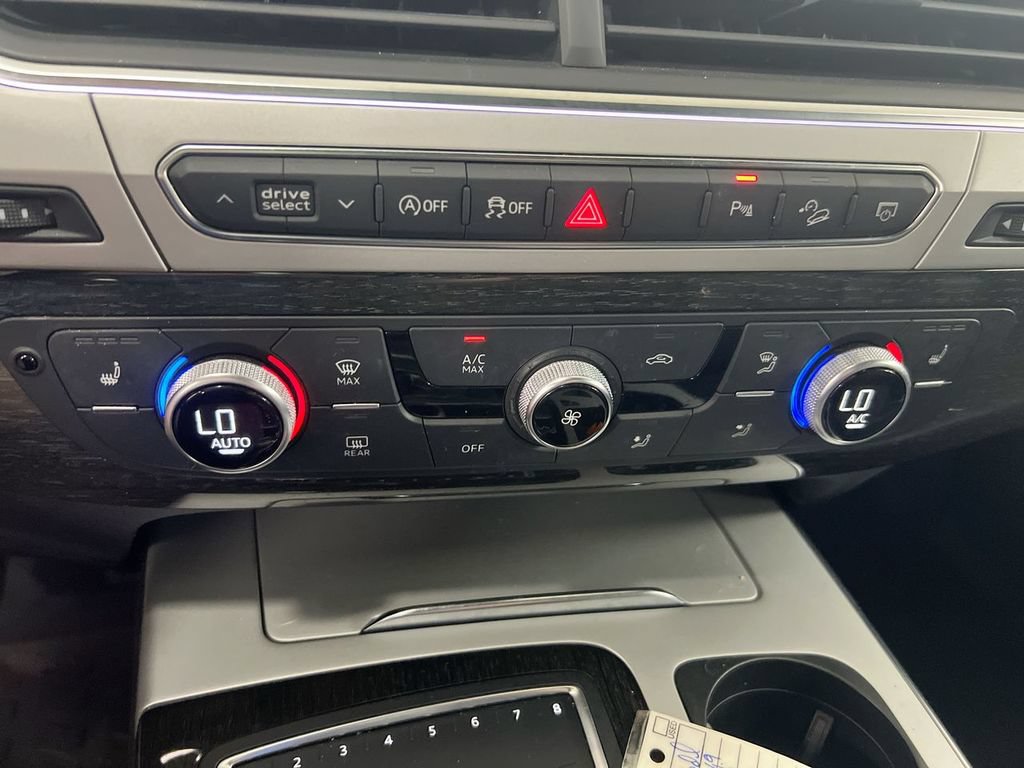 Used 2019 Audi Q7 2.0T Premium Plus w/ Premium Plus Package AWD/4WD image 16