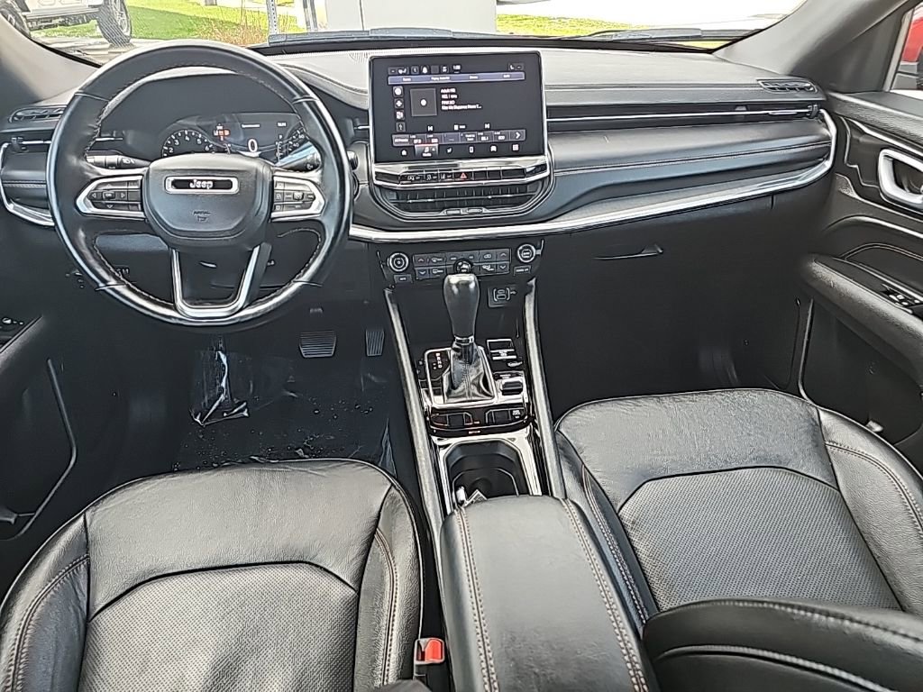 Certified 2022 Jeep Compass Limited image 3