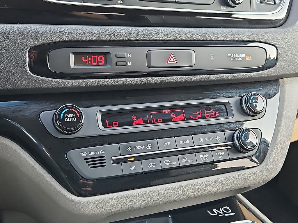 Used 2015 Kia Sedona EX image 18