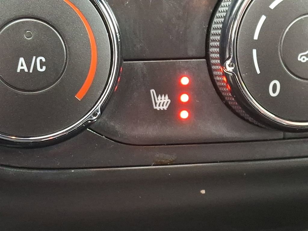 Certified 2024 Chevrolet Trax RS image 23