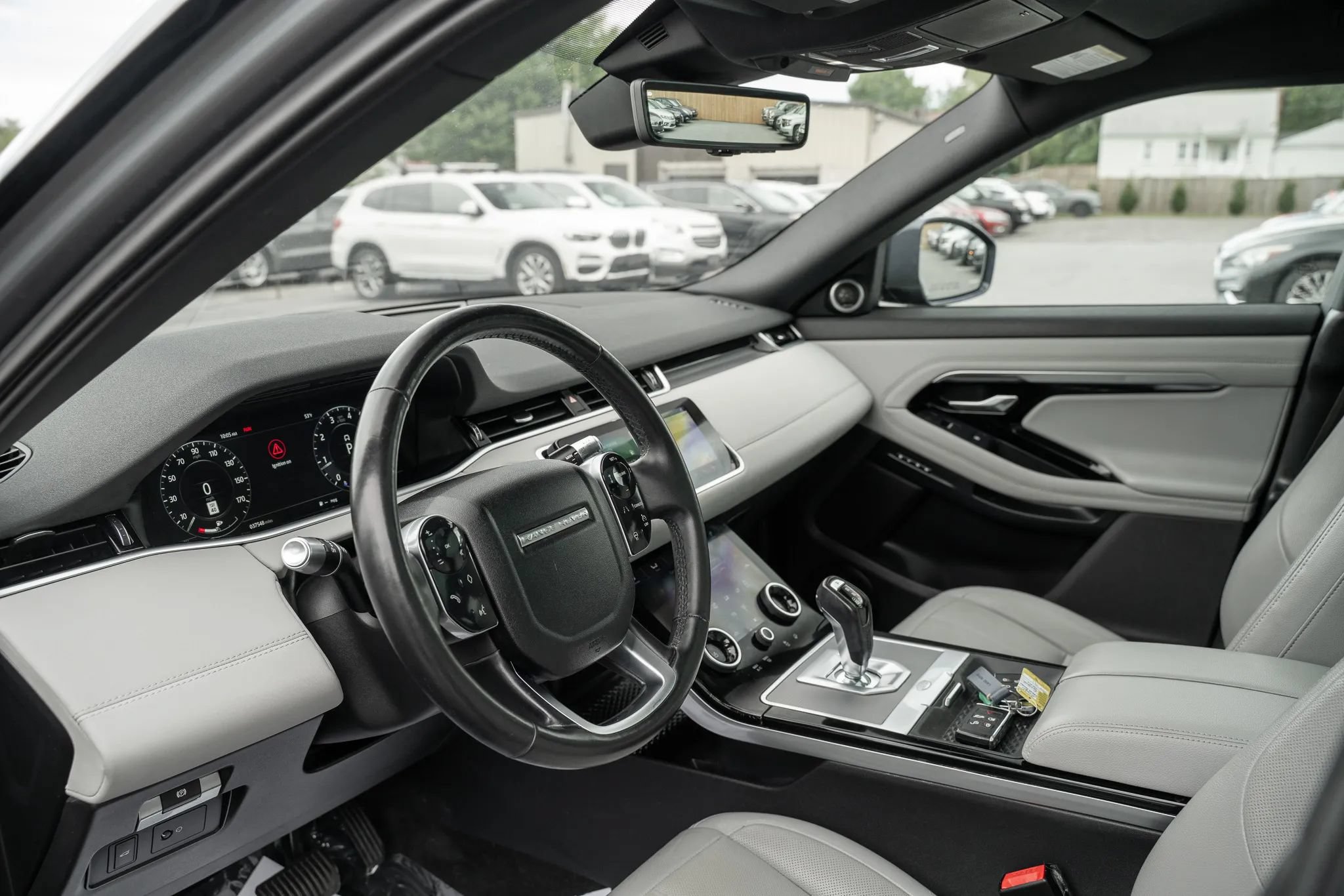 Used 2020 Land Rover Range Rover Evoque SE AWD/4WD image 6