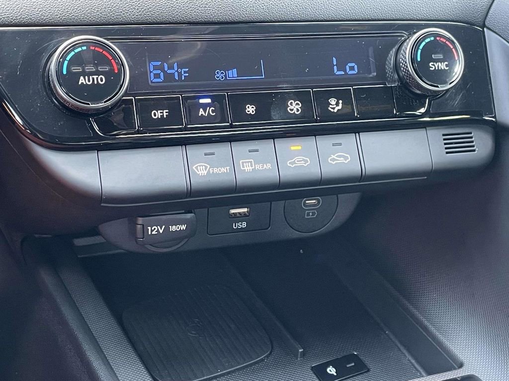 Certified 2025 Hyundai Elantra Sport FWD image 17