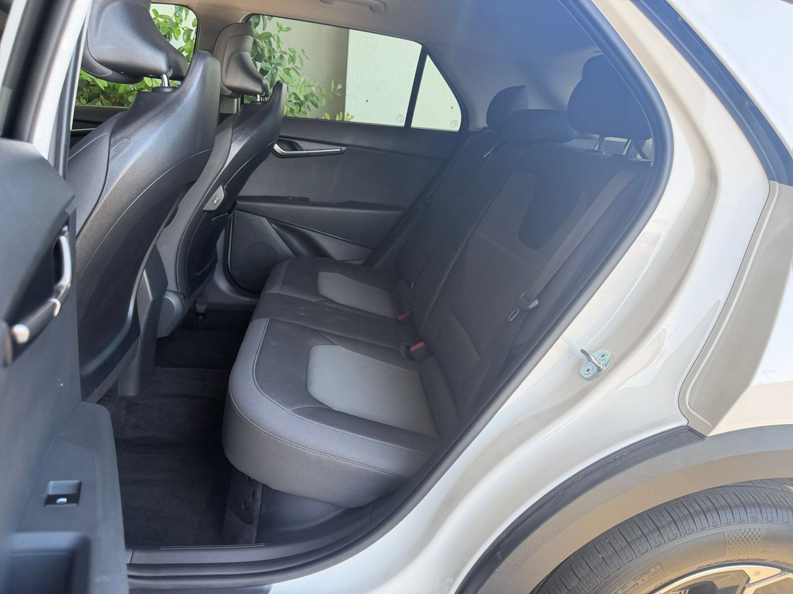Used 2026 Kia Niro LX FWD image 37