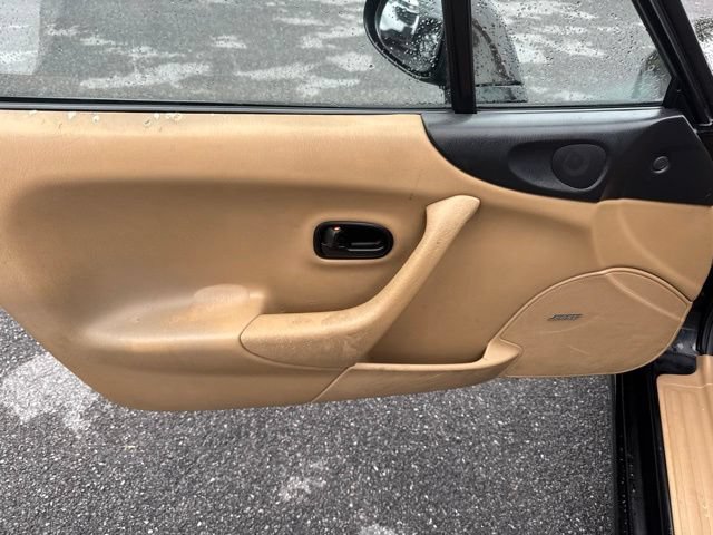 Used 1999 MAZDA MX-5 Miata RWD image 12